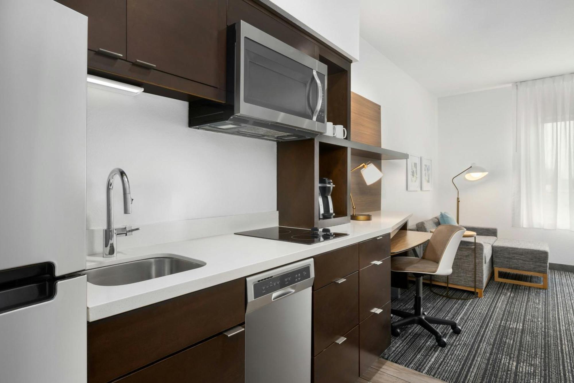 Towneplace Suites By Marriott Montgomery Eastchase Exteriör bild